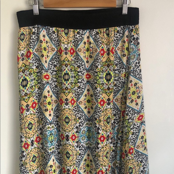 LuLaRoe Colorful Patterned Women's Skirt - Picture 2 of 10